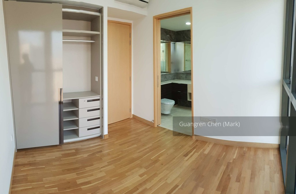 Commonwealth Towers (D3), Condominium #181347342